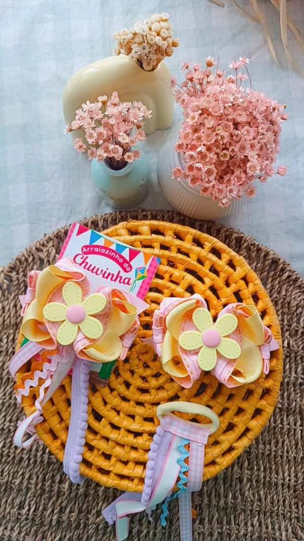 Laço Junino Xadrez Rosa e Amarelo Florzinha - Imagem 2